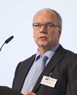 Porträt Andreas Pocha, Geschäftsführer des Deutschen Abbruchverbandes.
    